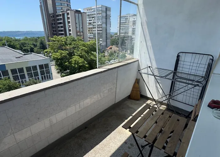 Blue Horizon * וארנה